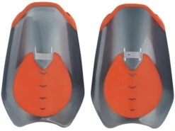 Speedo Fastskin Hand-Paddles Black/siren Red 9 Speedo Fastskin Hand-Paddles Black/siren Red -Schwimmausrüstung Geschäft 00051521 0 D 110791