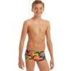 Amanzi Electric Oasis Boy Trunk Badehose - 140 (10) 1 Amanzi Electric Oasis Boy Trunk Badehose - 140 (10) -Schwimmausrüstung Geschäft Electric20Oasis20Boy20Trunk20Badehose 1