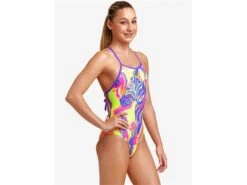 Funkita Run Wild Girls Badeanzug Tie Me Tight - 140 (8) 9 Funkita Run Wild Girls Badeanzug Tie Me Tight - 140 (8) -Schwimmausrüstung Geschäft FKS001G RUN WILD 03